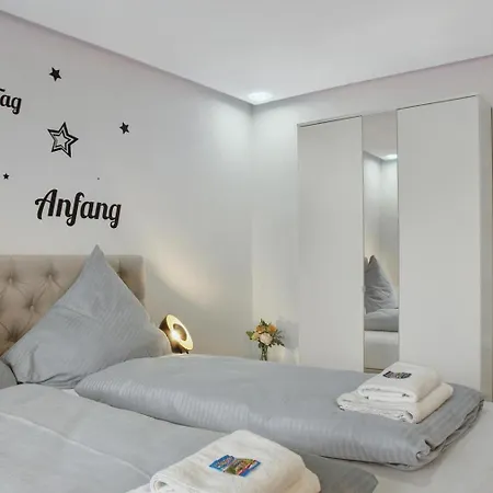 Modern Neuburg O - Neu - 2 Zimmer, Komfort, Ausgestattet, Smart Tv, Wi-fi * Neuburg an Der Donau